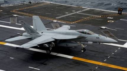 Деньги есть, но мало! ВМС США начали восстанавливать палубную авиацию