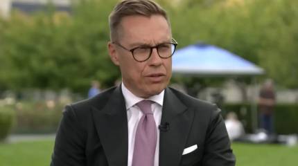 Президент Финляндии: Украине, возможно, придется отдать часть территории