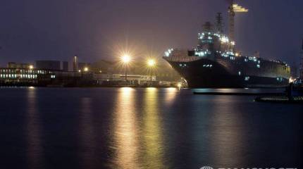 Олланд не хочет отдавать «Мистрали» России, а Меркель заявила о вводе новых санкций