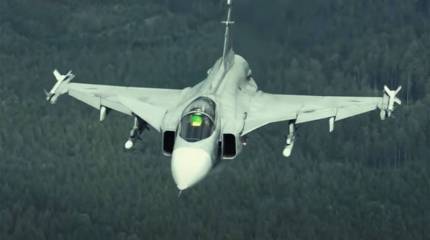 «Советская техника в ближайшие годы исчерпает свой ресурс»: на Украине предлагают выбрать истребитель из JAS39 Gripen и F-16 для ВВС