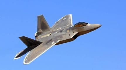 США: На поставку С-300 ответят F-22 Raptor