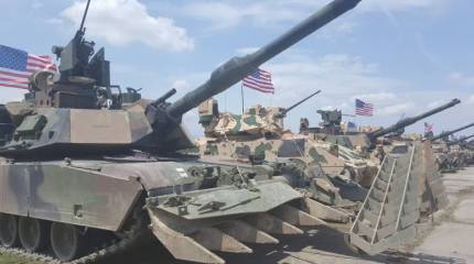 На каждом углу российские солдаты