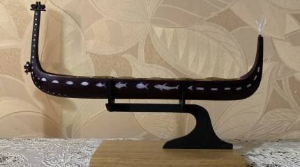 Пирога охотников за головами