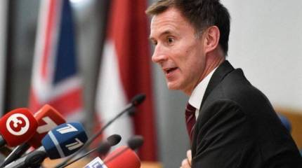 Лондон потребовал "немедленно" освободить украинских моряков