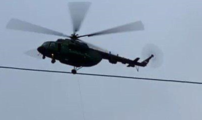 Военные вертолёты над Кремлём