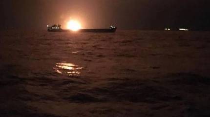 Пожар на бортах двух судов близ Керченского пролива