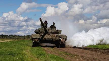 Детонация боекомплекта танка Т-72 ВСУ попала в кадр