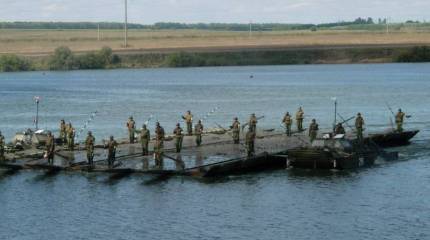 Российские понтонёры получат гидрокостюмы с бронежилетами