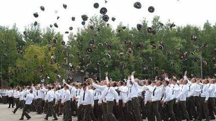 Все выпускники Дальневосточного высшего военного командного училища уже знают место своей офицерской службы