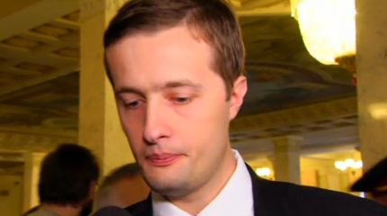 Сын Петра Порошенко заявил, что введение военного положения навредит Украине