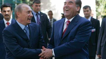 Гроссмейстер Эмомали Рахмон, или Мигранты, нефть и оружие в обмен на российскую базу