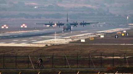 СМИ: американцы начали строить на севере Сирии вторую авиабазу