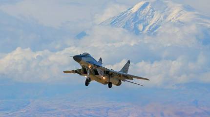 Российская база в Армении пополнилась модернизированными МиГ-29