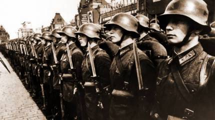 Чья каска была лучше?