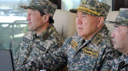 Зачем Казахстан устроил военное "дефиле"?