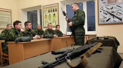 В 60 российских вузах начнут готовить сержантов запаса
