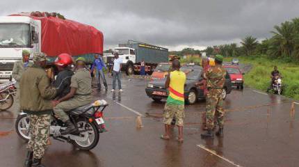 Труп жертвы лихорадки Эбола стал причиной столкновений с полицией в Сьерра-Леоне