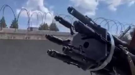 Украинские боевики попытались решить проблему дефицита средств ПВО, смастерив «зенитку» из АК