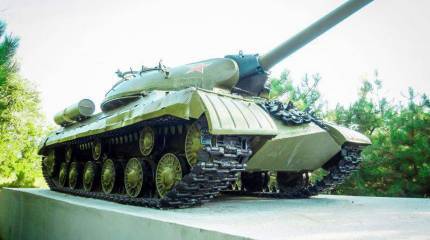Памятник ИС-3М в Таганроге