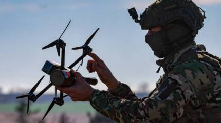 Сброс с БПЛА боеприпаса на штурмовиков ВСУ попал в кадр