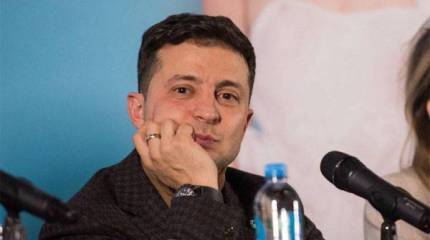 Зеленского "атошники" спросили, являются ли россияне братьями украинцам