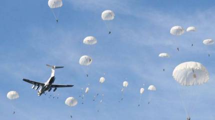 Для ВДВ создается новая парашютная система "Шелест"