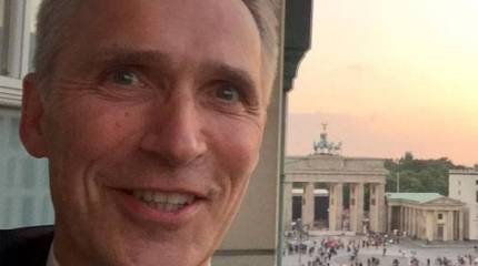 Столтенберг возмутился тем, что член НАТО - Испания - заправляет корабли ВМФ РФ в Средиземноморье
