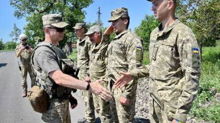 На Украине предложили уйти от "тупой прусской системы", чтобы "переиграть россиян"