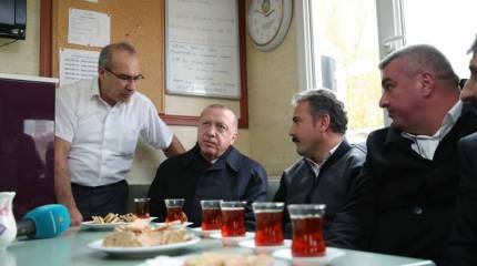 Эрдоган: Сегодня мы ведём сирийскую войну, где поворачиваем свои силы против Асада