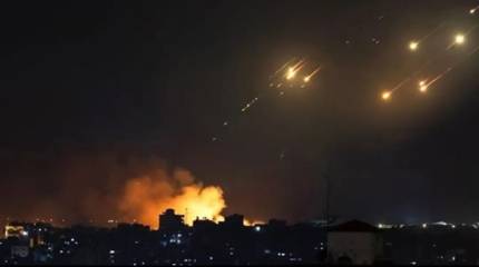 Израильский эксперт: надо с помощью Трампа остановить это безумие, пока мы сами не начали умолять о прекращении огня