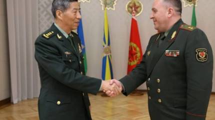 Министр обороны Белоруссии заявил о стремлении расширить военное сотрудничество с Китаем