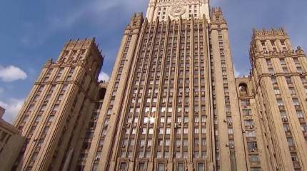Кому понадобилось распускать слухи об эвакуации российского посольства из Киева