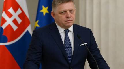 Фицо предложит Евросовету установить прямую линию связи между Россией и Украиной