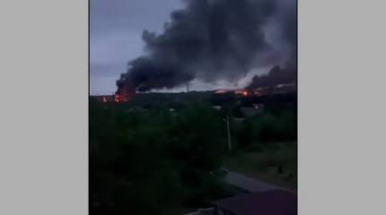 В районе машиностроительного завода в Дрогобыче Львовской области продолжается открытое горение после поражения цели российскими дронами и ракетами