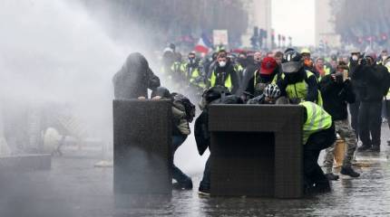 Взрыв бензиновых паров. Экономика протестов во Франции как намёк для российской элиты