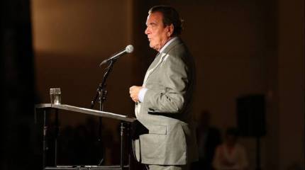 Экс-канцлер ФРГ Шредер увидел в зерновой сделке России и Украины потенциал для прекращения конфликта