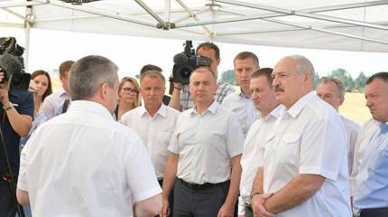 Лукашенко на митинге: Я позвал вас сюда не для того, чтобы вы меня защитили, хотя не без этого