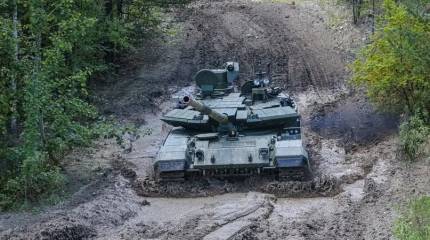 В Китае замечена бюджетная альтернатива российскому танку Т-90М