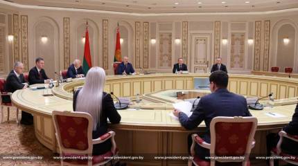 Лукашенко сообщил, что Белоруссия закупила у России «необходимое количество» ЗРС С-400 и ОТРК «Искандер»