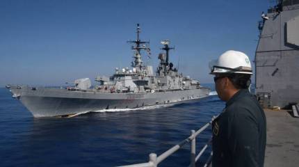 Итальянский эсминец Luigi Durand de la Penne D560 вошёл в Чёрное море