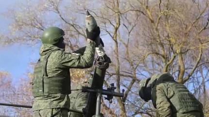 Украинские военные жалуются, что в Херсоне все их позиции и объекты простреливаются снайперами, 120-мм миномётами и артиллерией ВС РФ