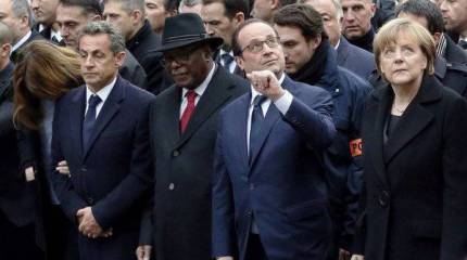 На марш памяти жертв терактов в Париже вышли более миллиона человек