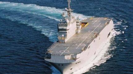 В системе AIS первый «Мистраль» переведён под флаг России