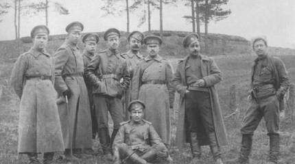 Как украинские националисты начали воевать с Россией