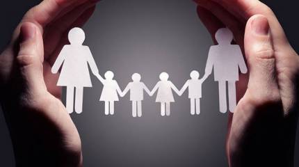 Социальные обязательства и капиталистические обстоятельства