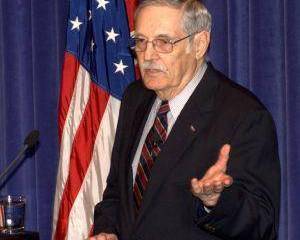 Бывший резидент ЦРУ: Америка, ты не права