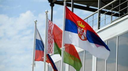 Мы бездумно обвиняем друзей и помогаем их врагам