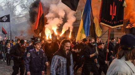 В Одессе прошёл марш неонацистов под лозунгом "Белый человек - великая Украина"