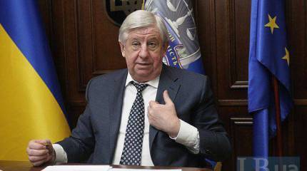 Генпрокурор Украины Шокин усомнился в "причастности" к делу снайперов Владислава Суркова и в "виновности" Михаила Пореченкова