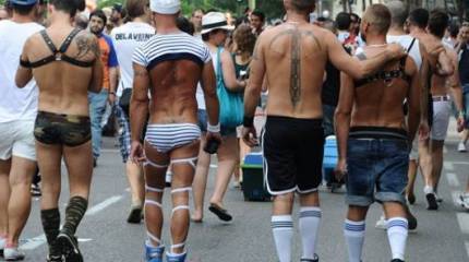 Запад подкрадывается через заднюю дверь